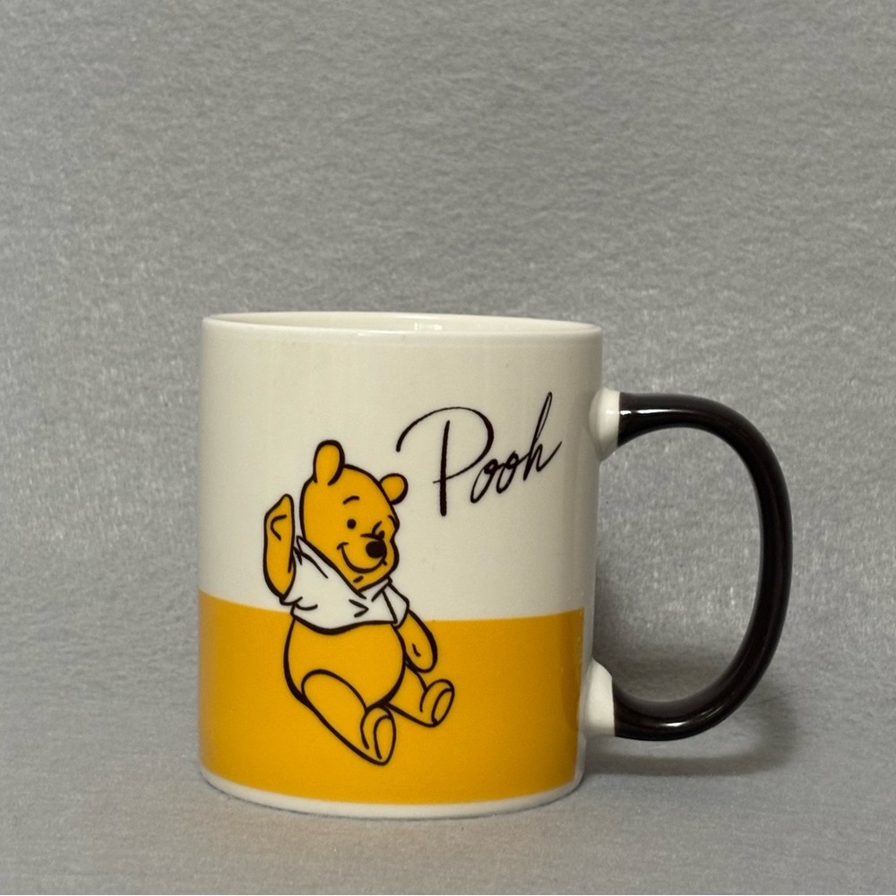 Daiso Disney Yellow and White Mug